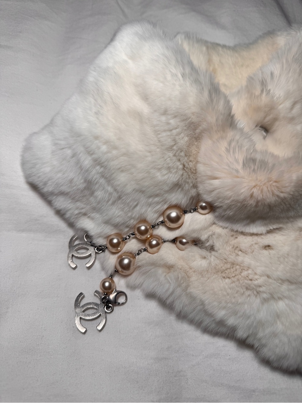 Chanel Rabbit Fur collar - Picture 2 of 6